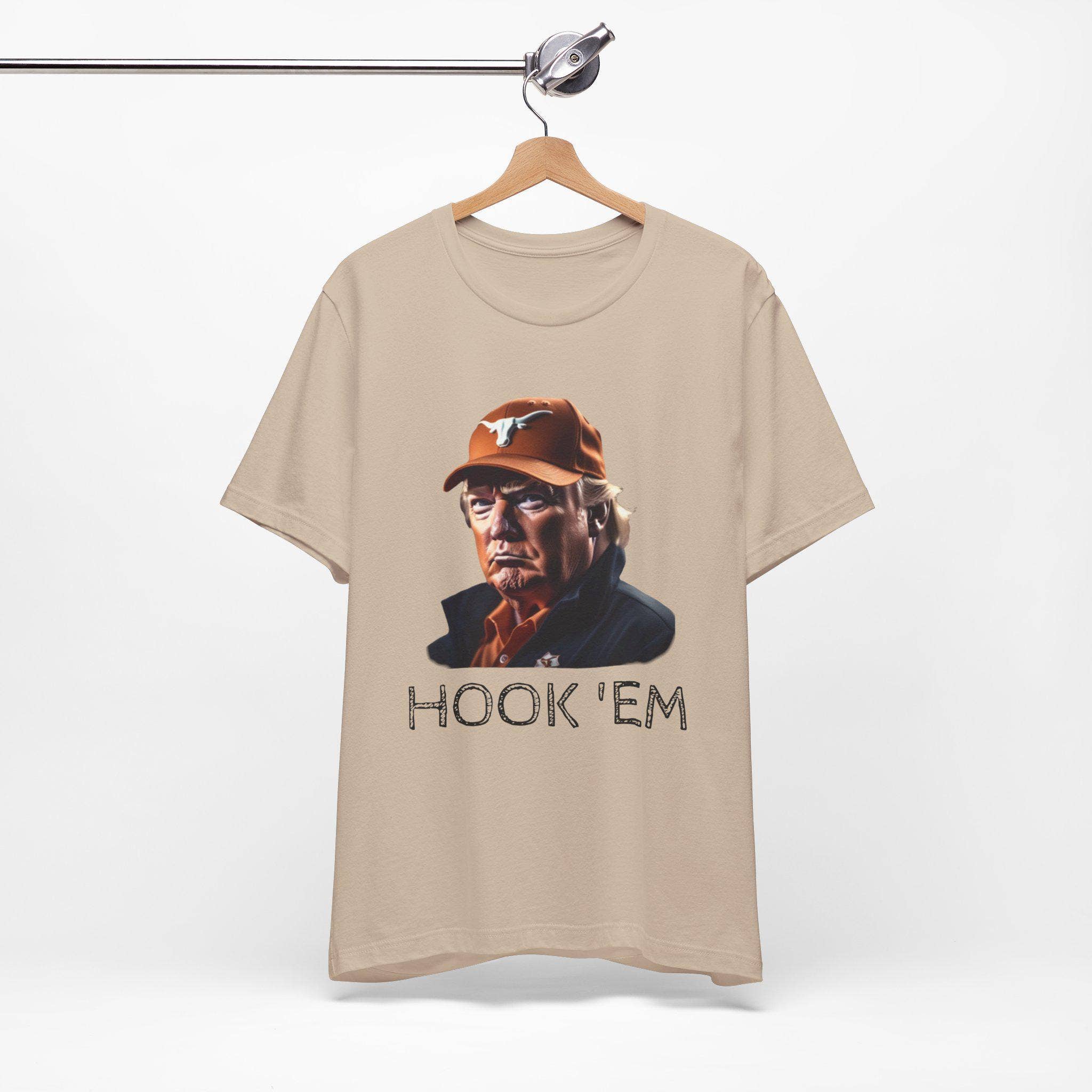 TheKingShirt - Wholesale Graphic Sweatshirt - Women's - Donald Trump Texas Longhorns Hook 'Em Shirt - Game Day0