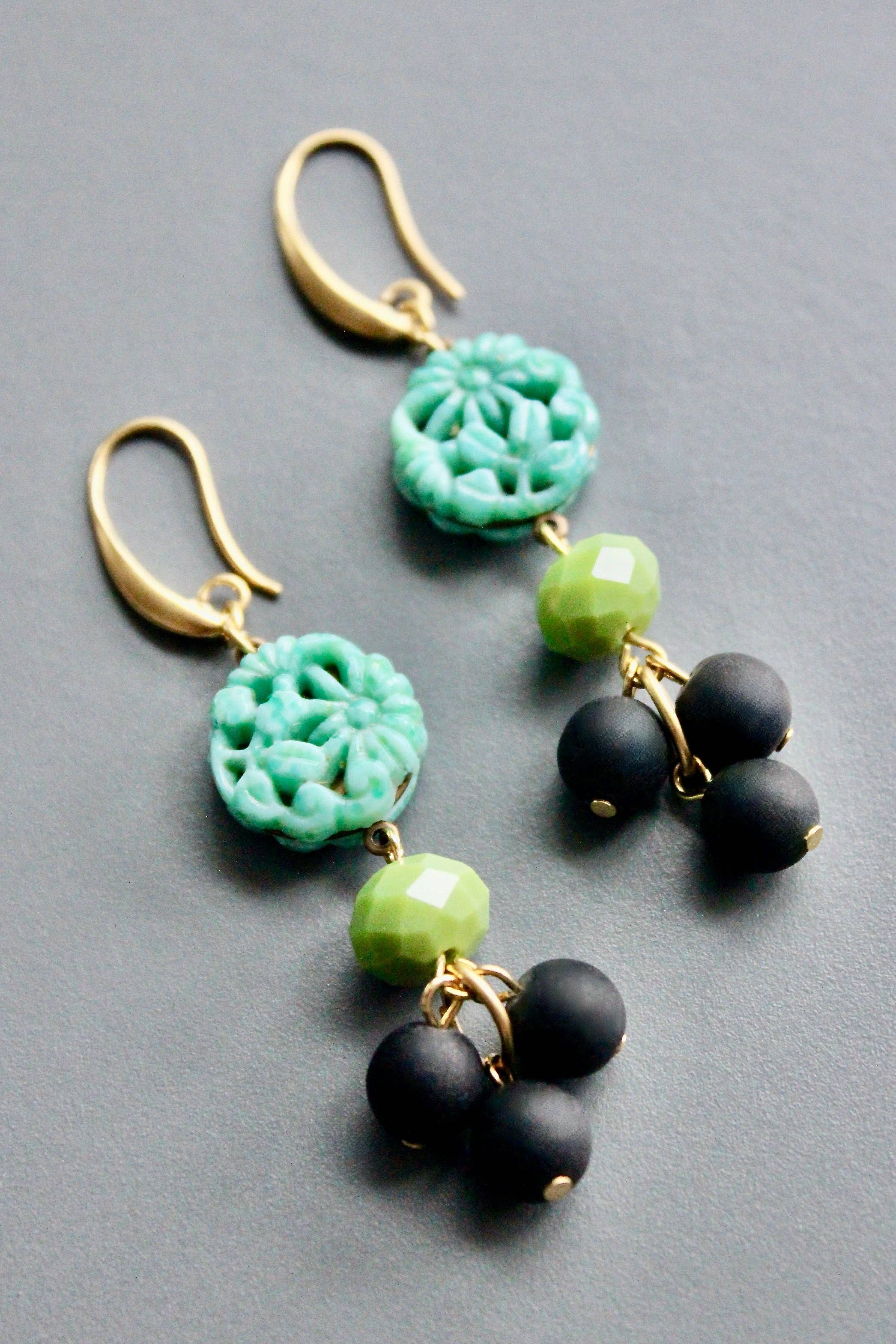 David Aubrey Jewelry - Wholesale Dangle Earrings - HYLE47 Vintage green glass earrings3