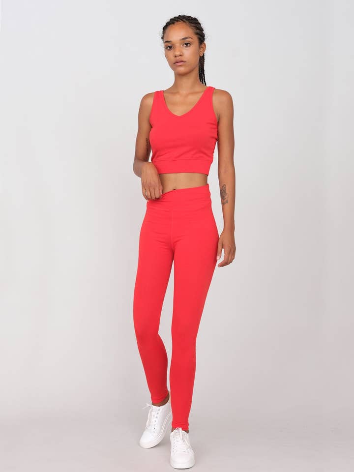 Active Leggings and Sports Top Set for wholesale by OWN OFF WITH NATURE