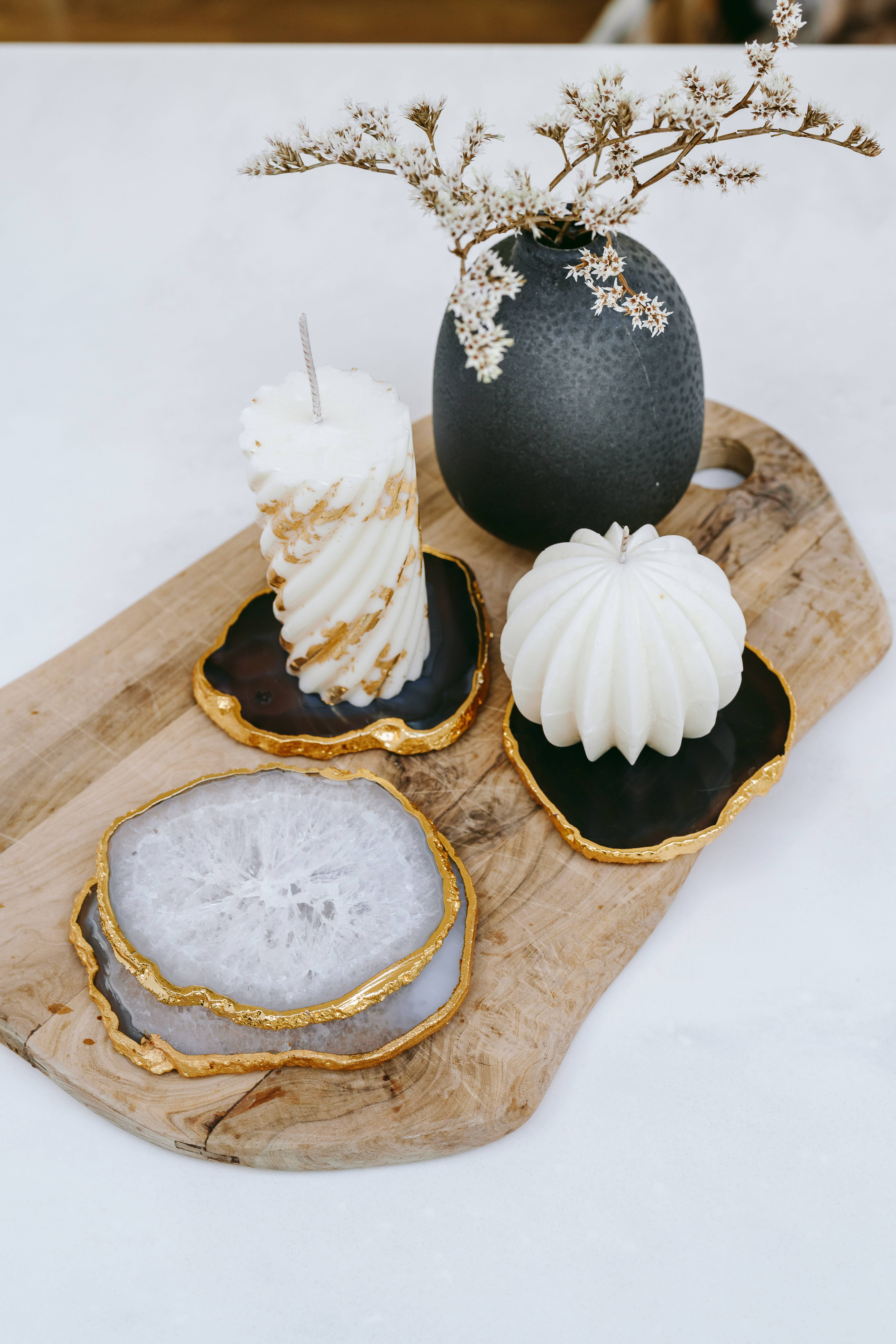 The Crystal Cottage – wholesale Coasters – Pearl White with Gold Trim0