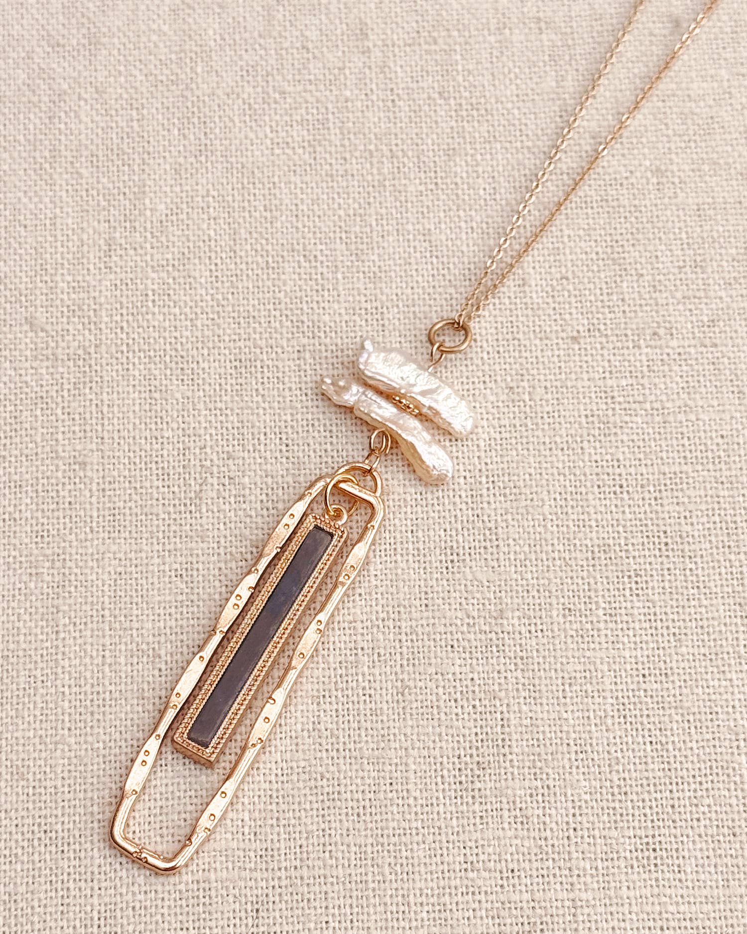 Gracie Rose Designs - Wholesale Pendant/Charm Necklace - Gold Layered Pendant Necklace – Keshi Pearl & Labradorite