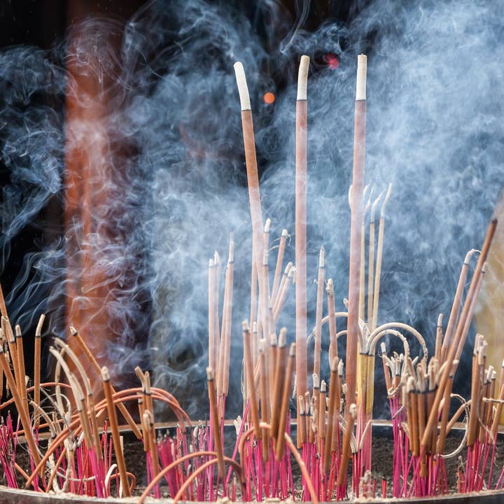 Blossom Oils - Wholesale Fragrance Oil - Vanilla, Patchouli & Sandalwood