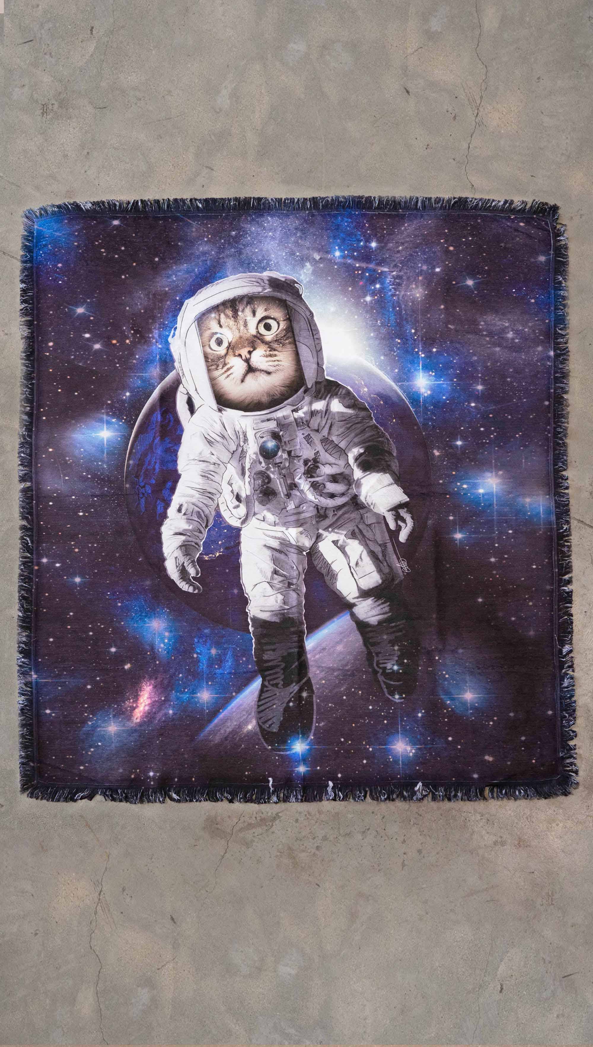 Eagle Rock Werkshop® - Wholesale Tapestry/Textile - Space Cat - Catstronaut - Chenille Tapestry with Tassels3