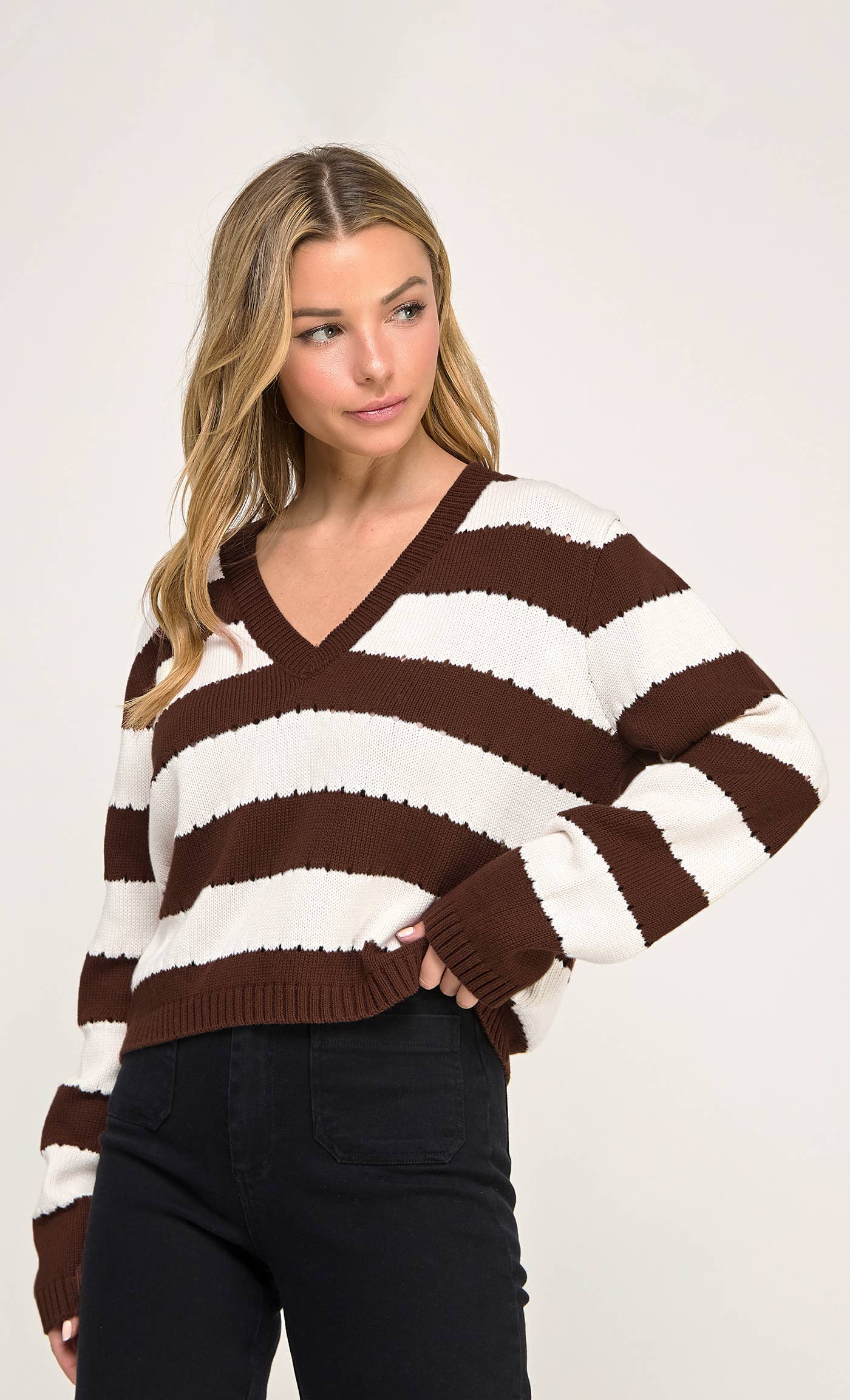 Hersy - Wholesale Knit Top - Women's - CHUNKY DETAIL V NECK STRIPE KNIT TOP-HT02053