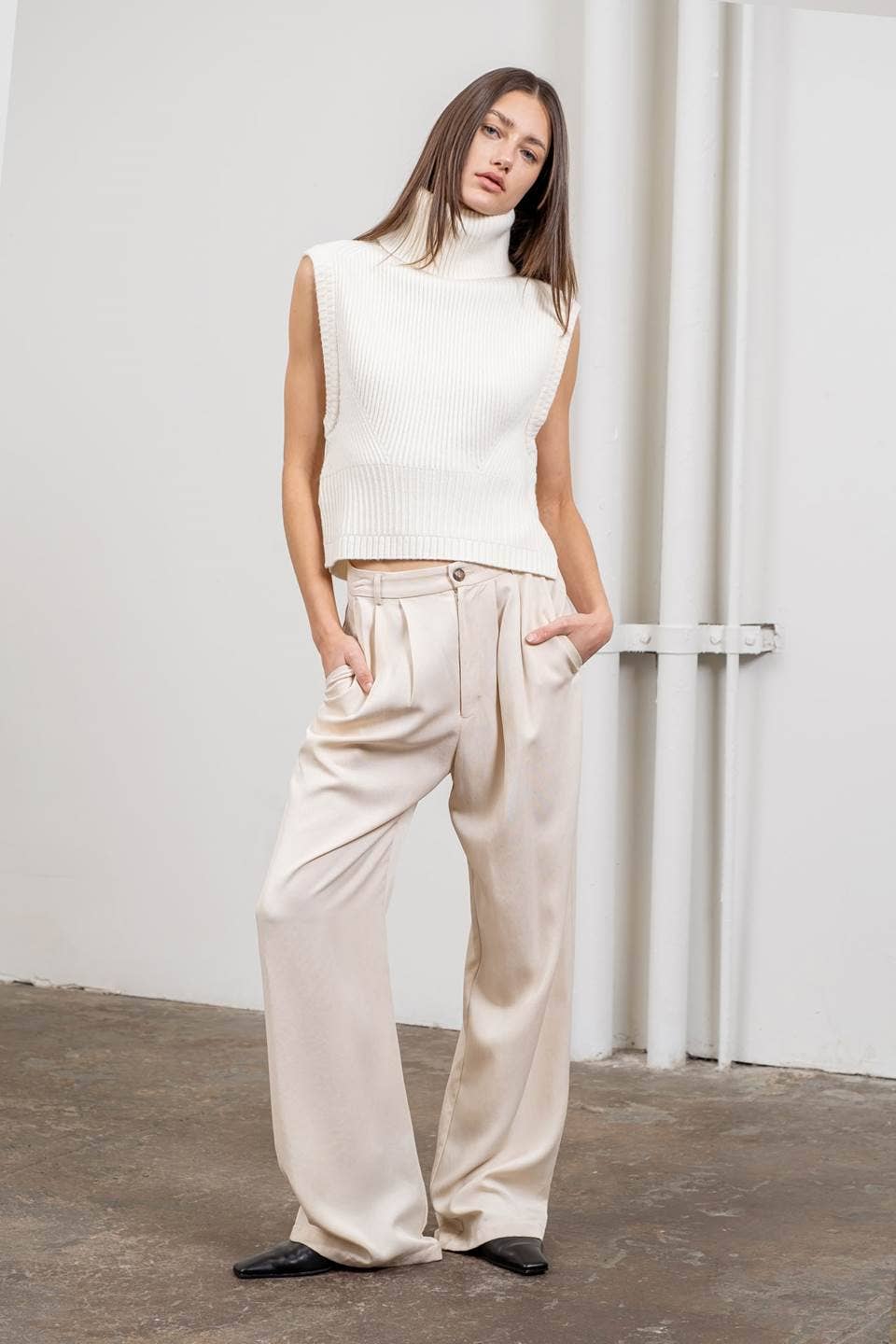 IVORY SLEEVELESS TURTLENECK PULLOVER SWEATER for wholesale on Faire