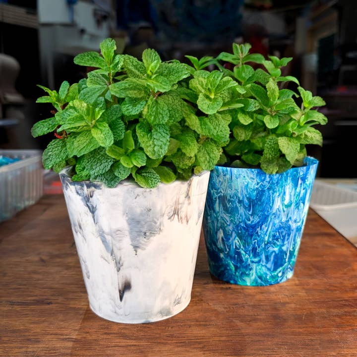 Recycled Plastic Plant Pots | Sustainable Indoor Plant Pots for wholesale by Brothers Make