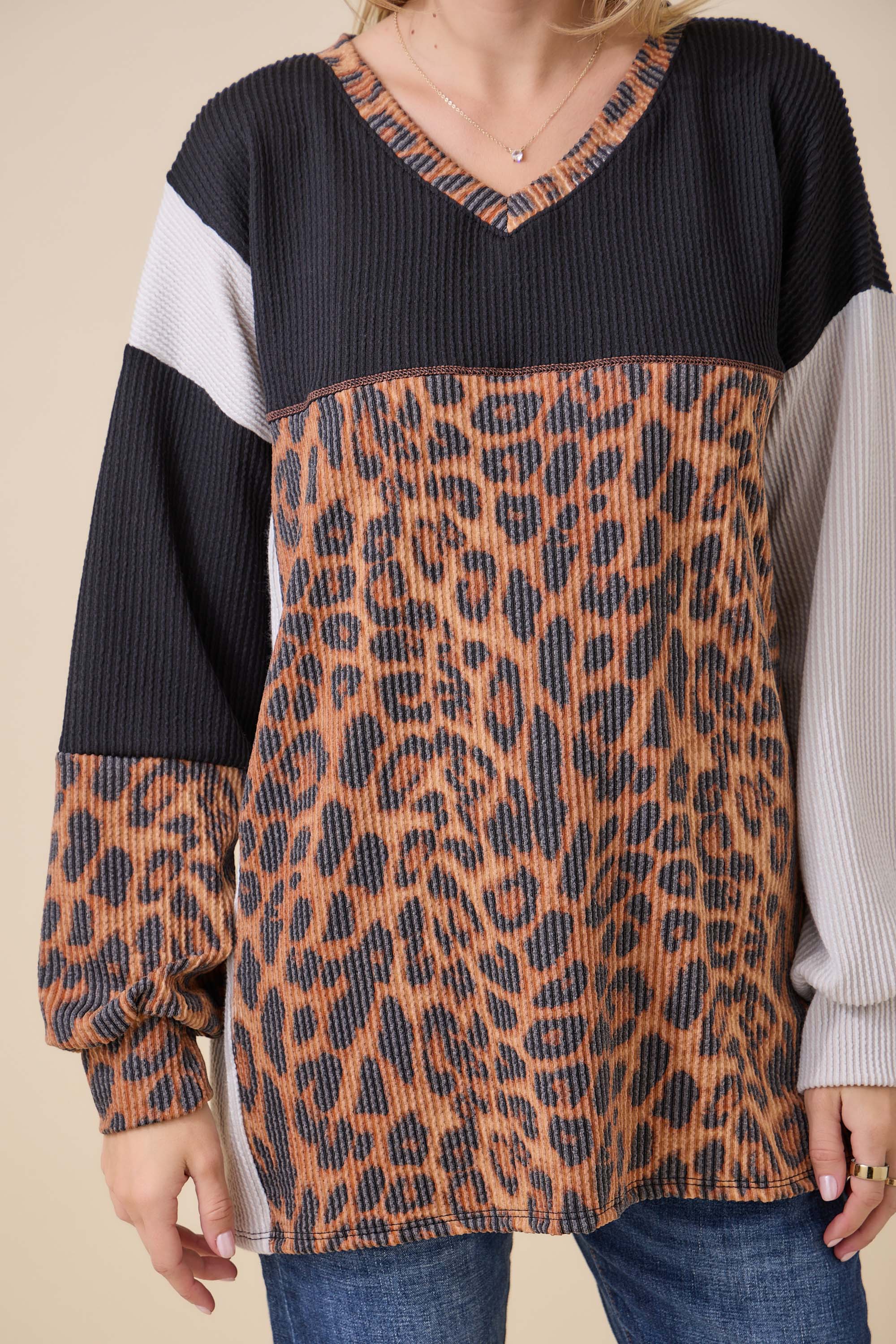 Celeste Clothing - Wholesale Knit Top - Women's - WOMEN'S RIB COLOR BLOCK ANIMAL PRINT LONG SLEEVE TOP34