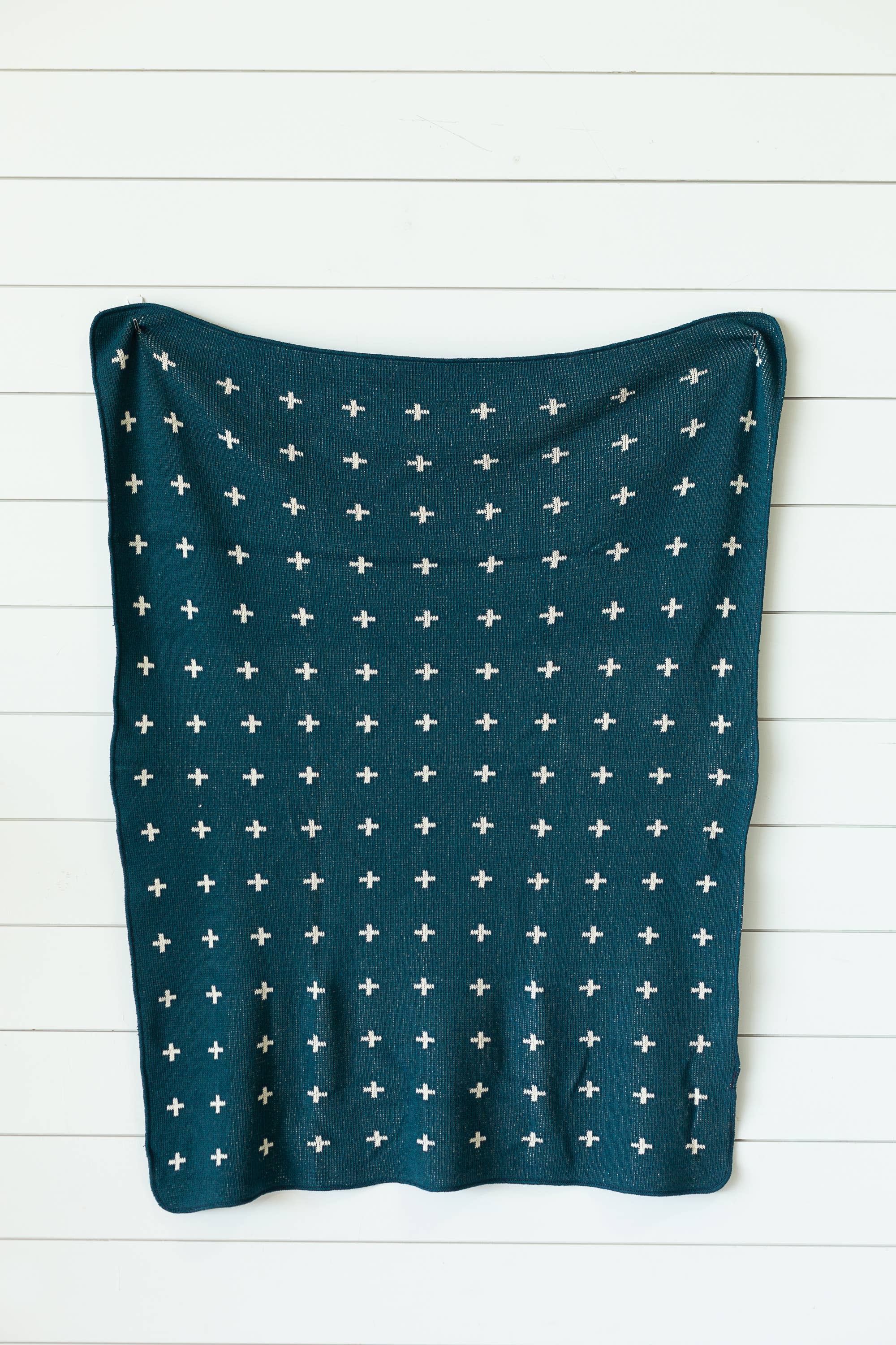 Modern Burlap - Wholesale Throw Blanket - Made in the USA | Mini Swiss Cross Knit Throw16
