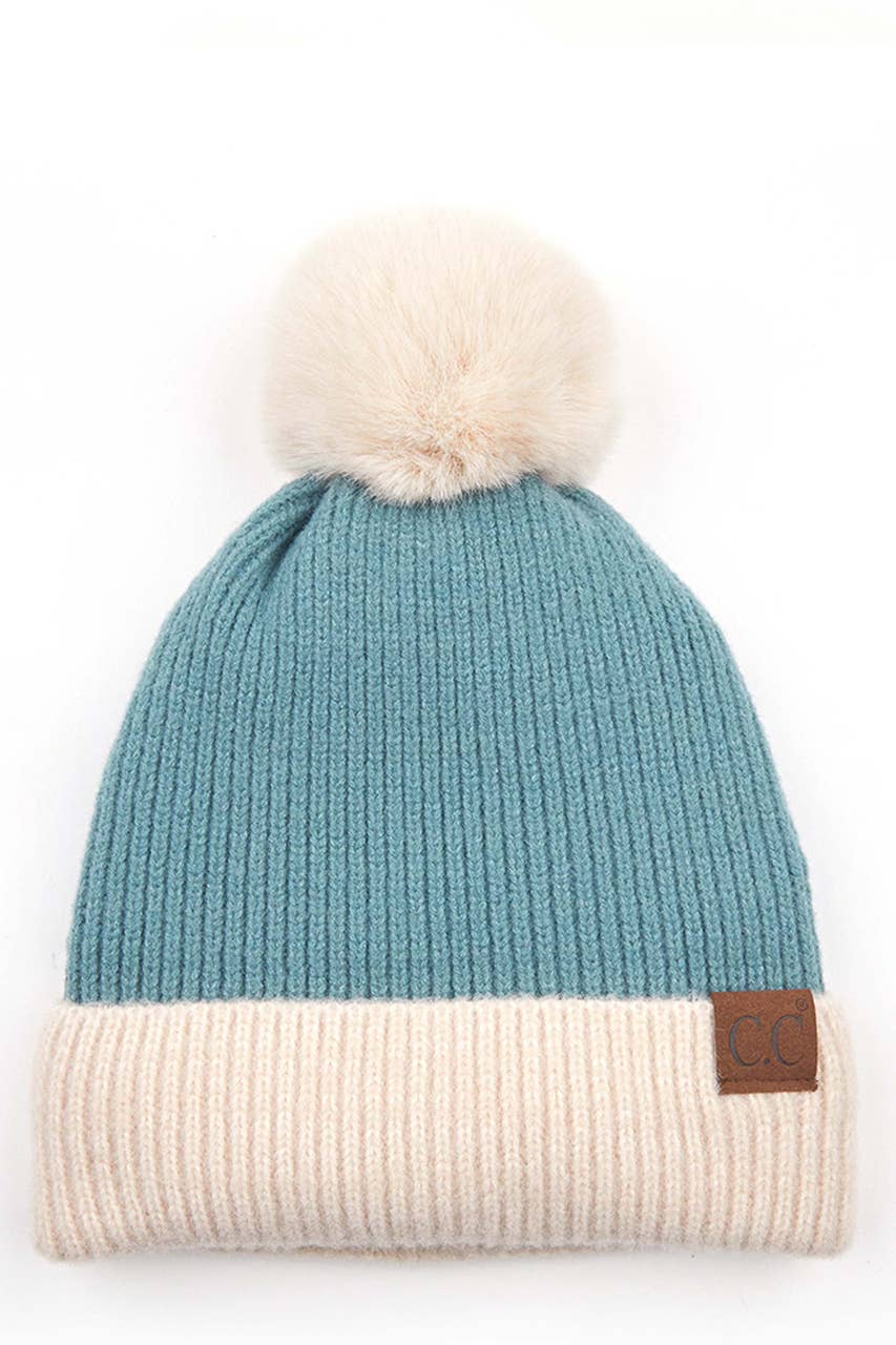 Hana – Engroshandel Beanie - Dame – C.C ensfarvet Pom Beanie med Beige manchet1