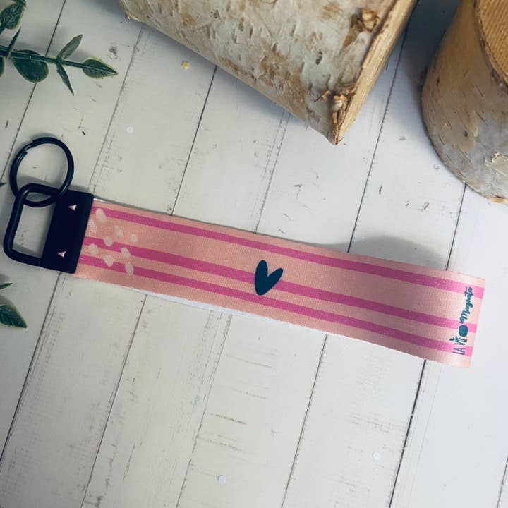 La vie en magenta - Wholesale Keychain - Women's - Colorful lanyard keychain humor and tender-tension Natacha1