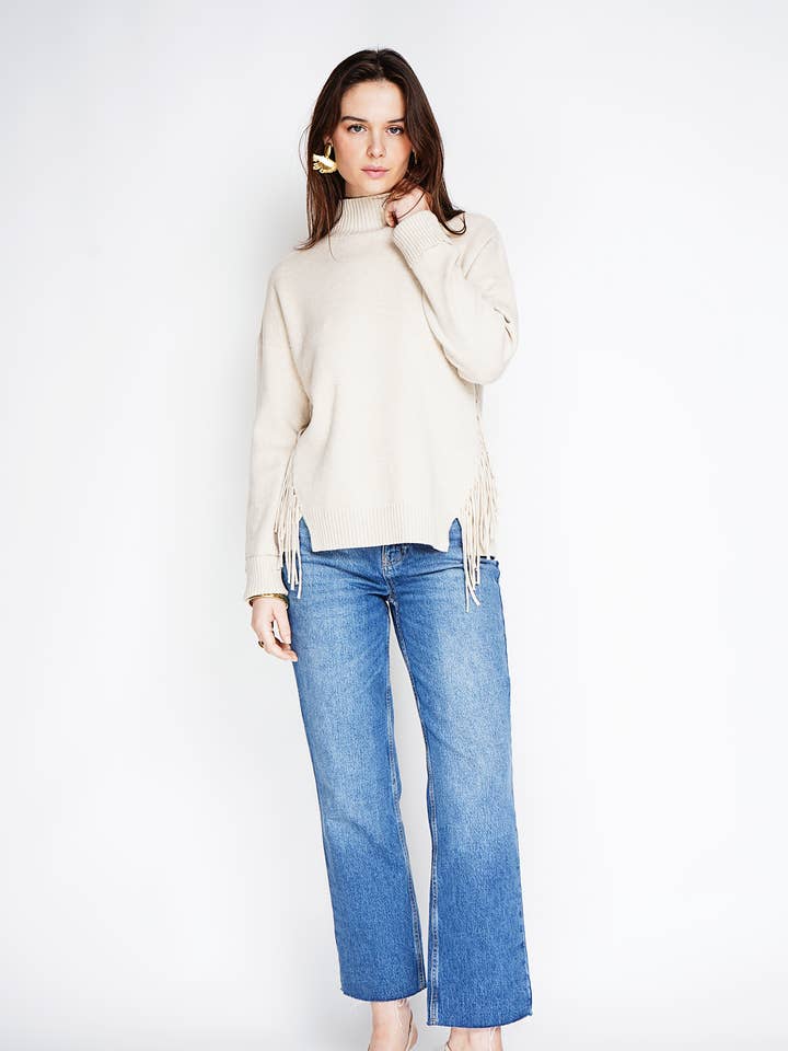 NOELINE - Wholesale Knit Sweater - Women's - Knit sweater with fringes 260120