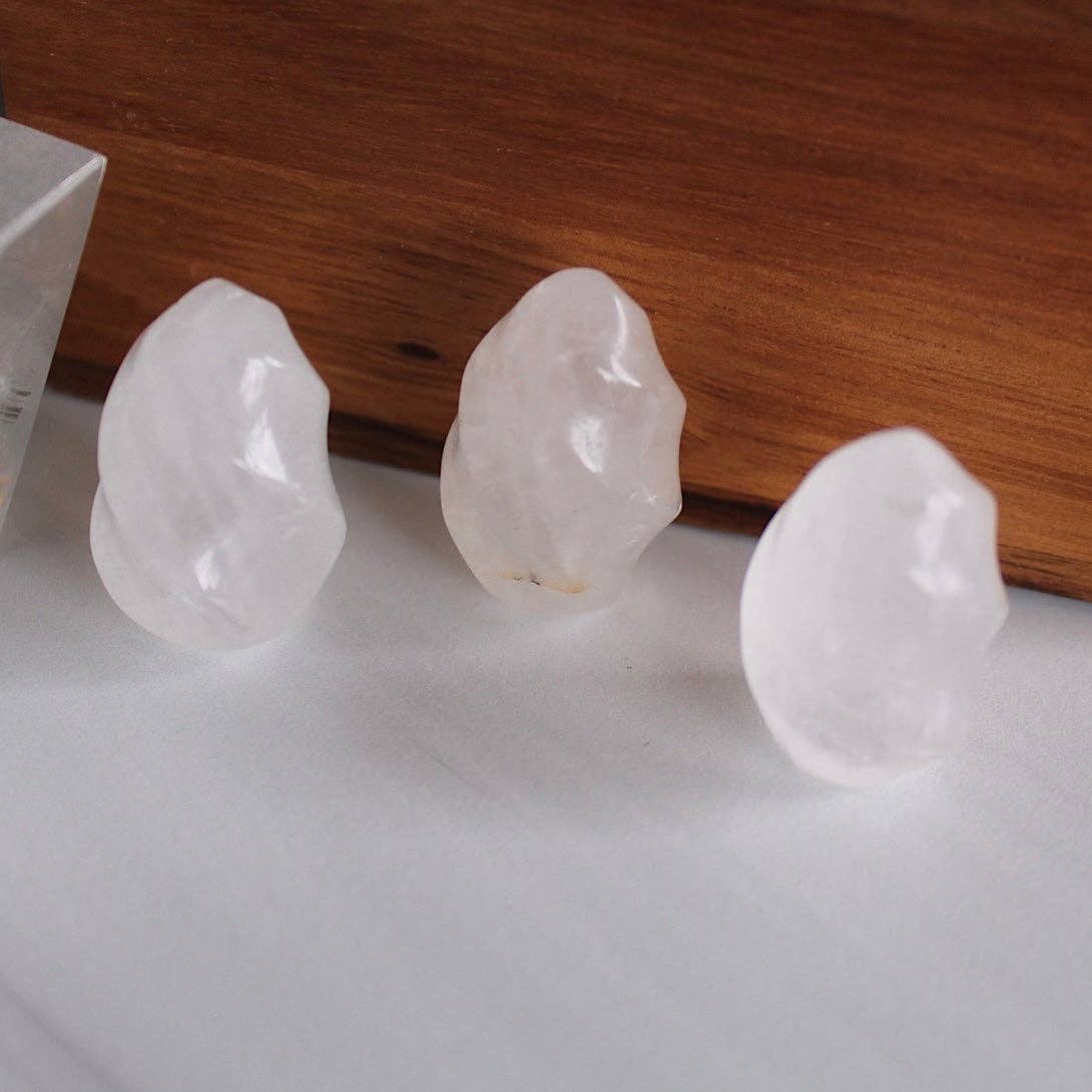 Pebble House – Engroshandel Spirituelle sten og krystaller – Quartz Mini Flame (Krystaller & Sten)1