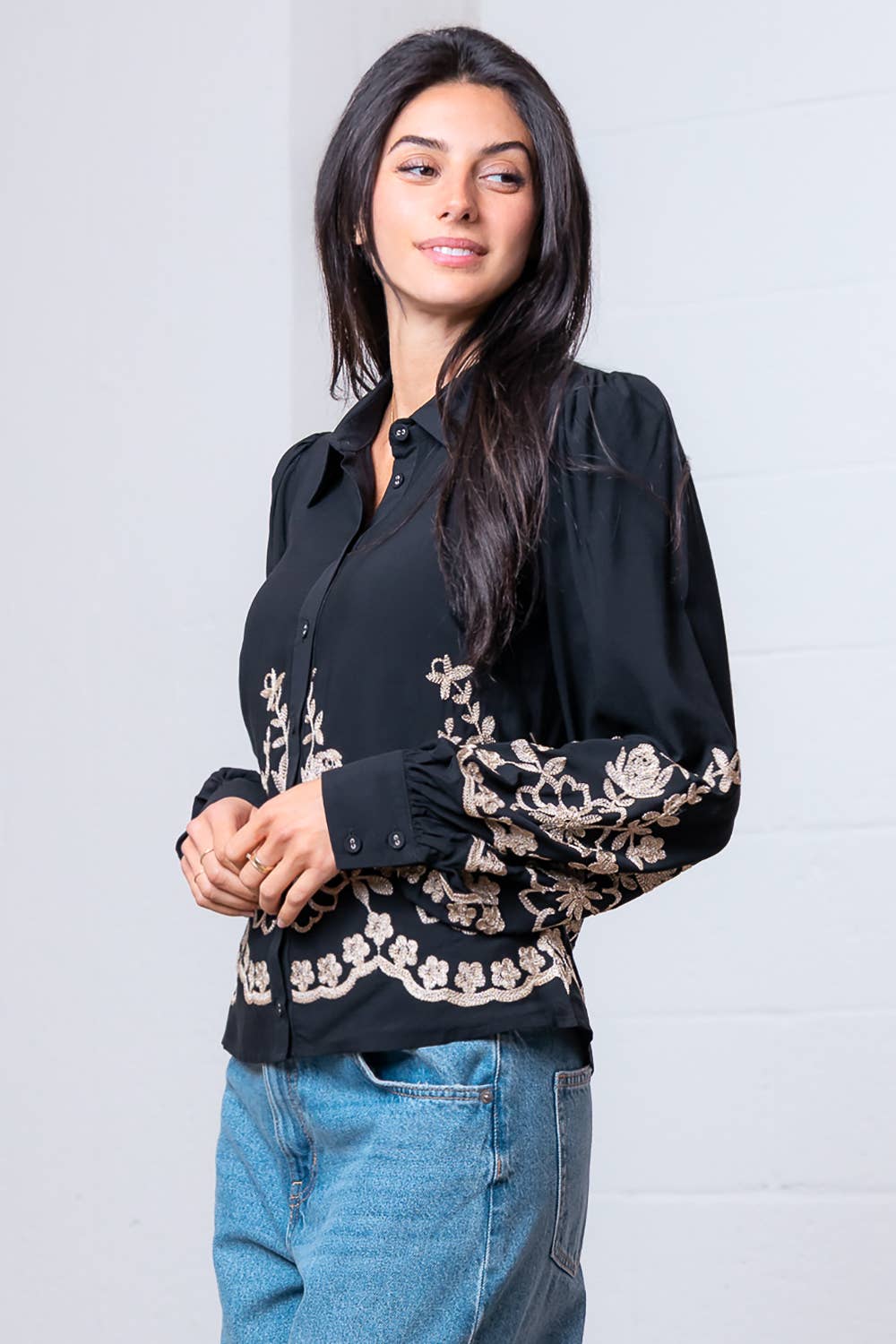 Taelynn - Wholesale Button Down Shirt - Women's - HT28837T-LONG SLV WITH COLLAR BUTTON DOWN FLOWER EMBO SHIRT2