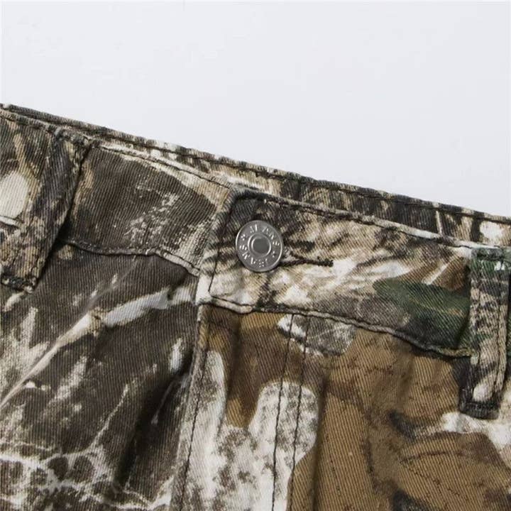 CAMOUFLAGE Midrisezipcamouflagestraightpants for wholesale on Faire4