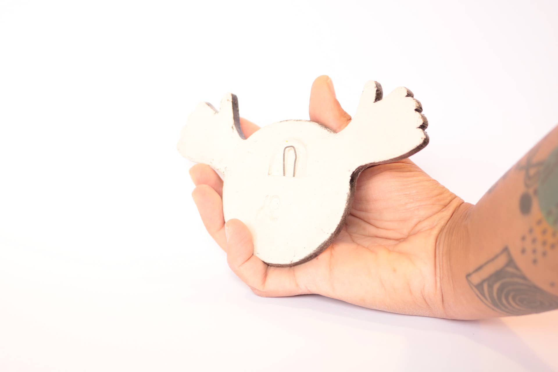 NÃO SOU RITA by Joana Nogueira - Wholesale Beeldje/beeldhouwwerk - Hi! - kleurrijke keramische wanddecoratie1