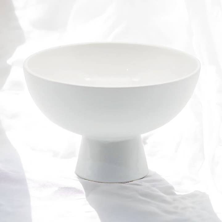 White Floral Compote Vase – Modern Pedestal Vase Compote  and other Purchase Wholesale white flower vases. Free Returns & Net 60 Terms on Faire trending on Faire.