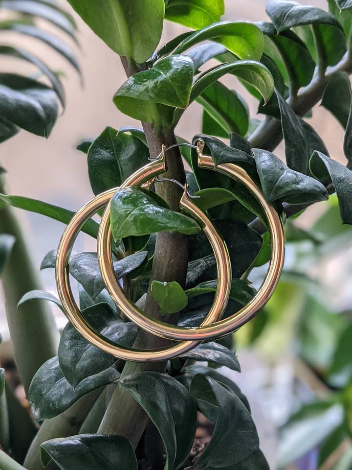 Grandi Orecchini a Cerchio | Più Colori per la vendita all'ingrosso da parte di Nuance Jewelry