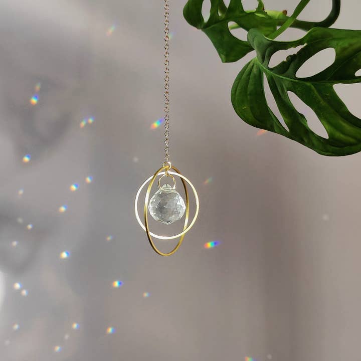 Atelier Intuitive - Wholesale Zonnevanger - GALAXY MINI • Mini Zonnevanger van Messing & Glaskristal