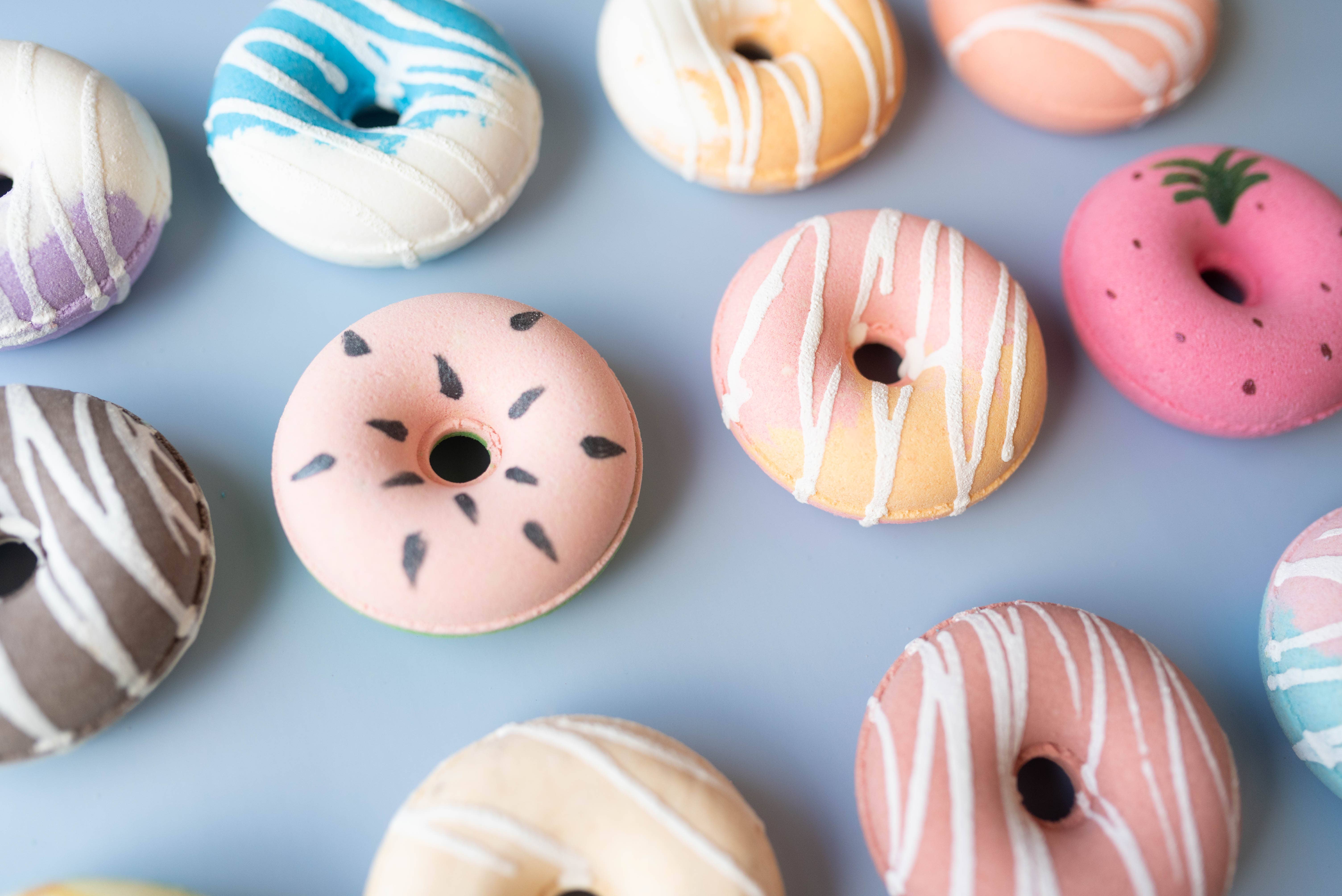 Luxiny Products - Luxurious Bath and Body - Wholesale Bath Bomb/Fizz - Donut Bundle (36) Donut Shaped Bath Bombs - NO BOX1