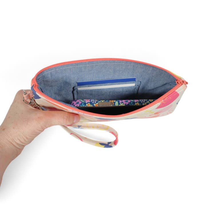 Crosscut Sewing Co. - Wholesale Craft Sewing Kit - Wristlet Sewing Kit - Adult Sewing Kit for Beginners109