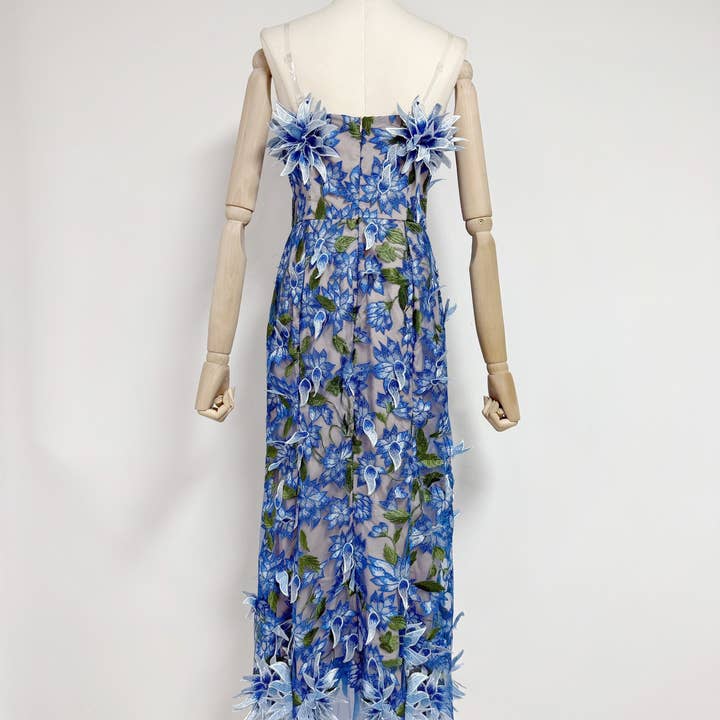 Productseeker - Vente Robe – femme - Robe d'été élégante en maille avec broderie 3D et bustier tube4