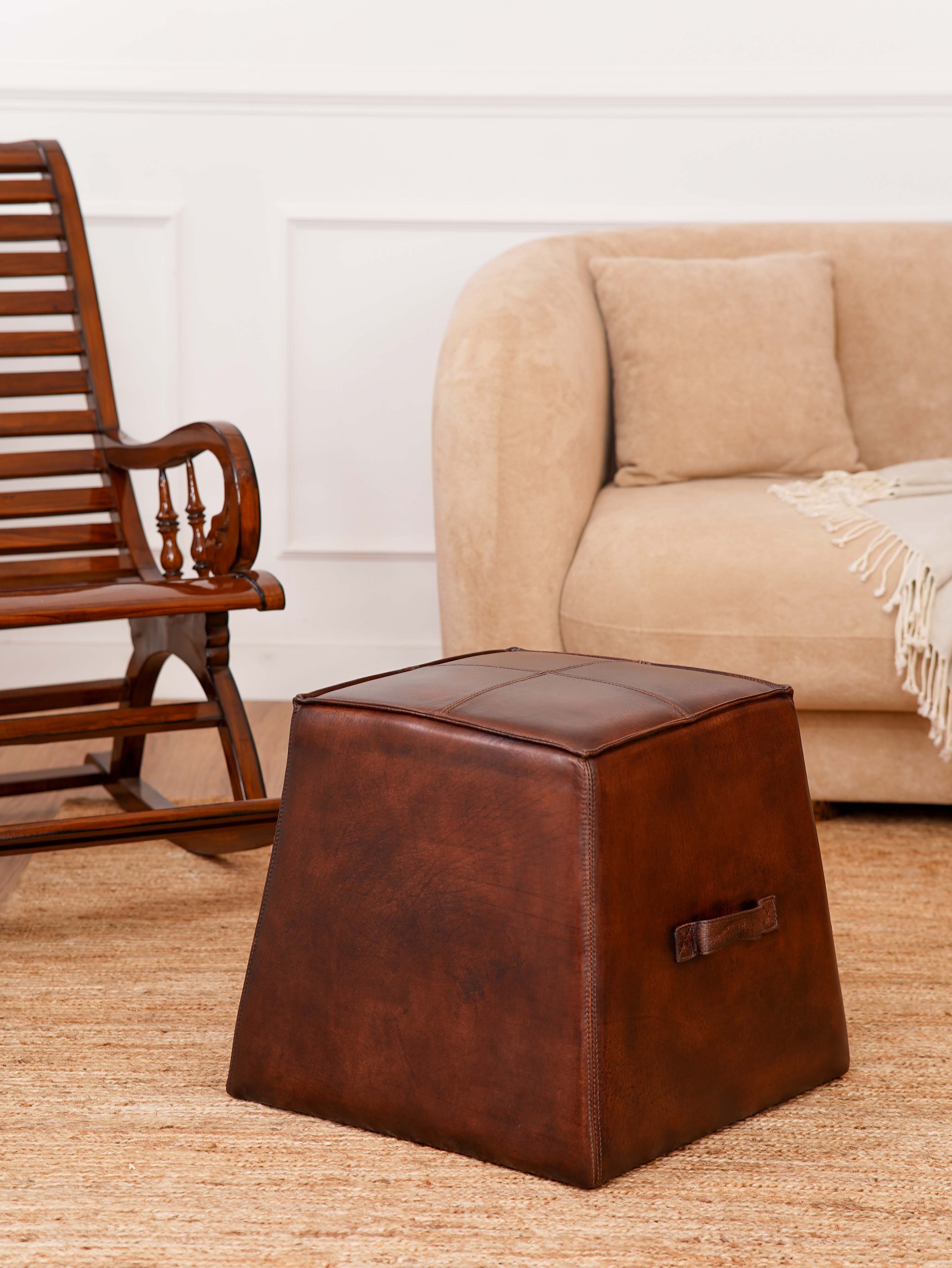 BBH Homes LLC - Vente Pouf - Pouf en cuir de buffle 22,5 x 22,5 x 217