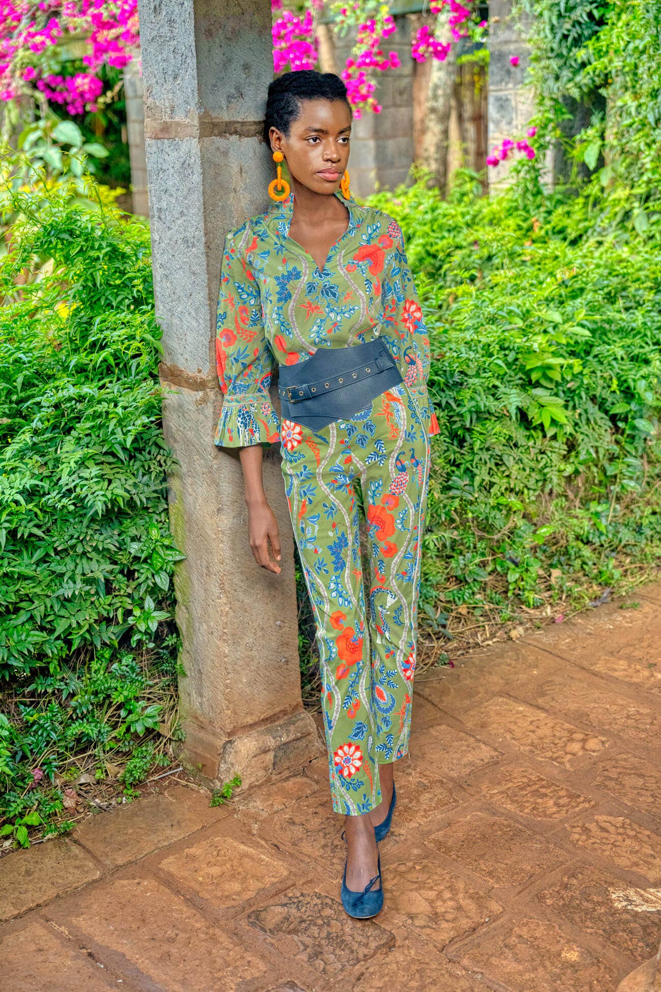 Gretchen Scott LLC - Wholesale Tunic - Women's - Ruffleneck Tunic - Jungle Symphony25