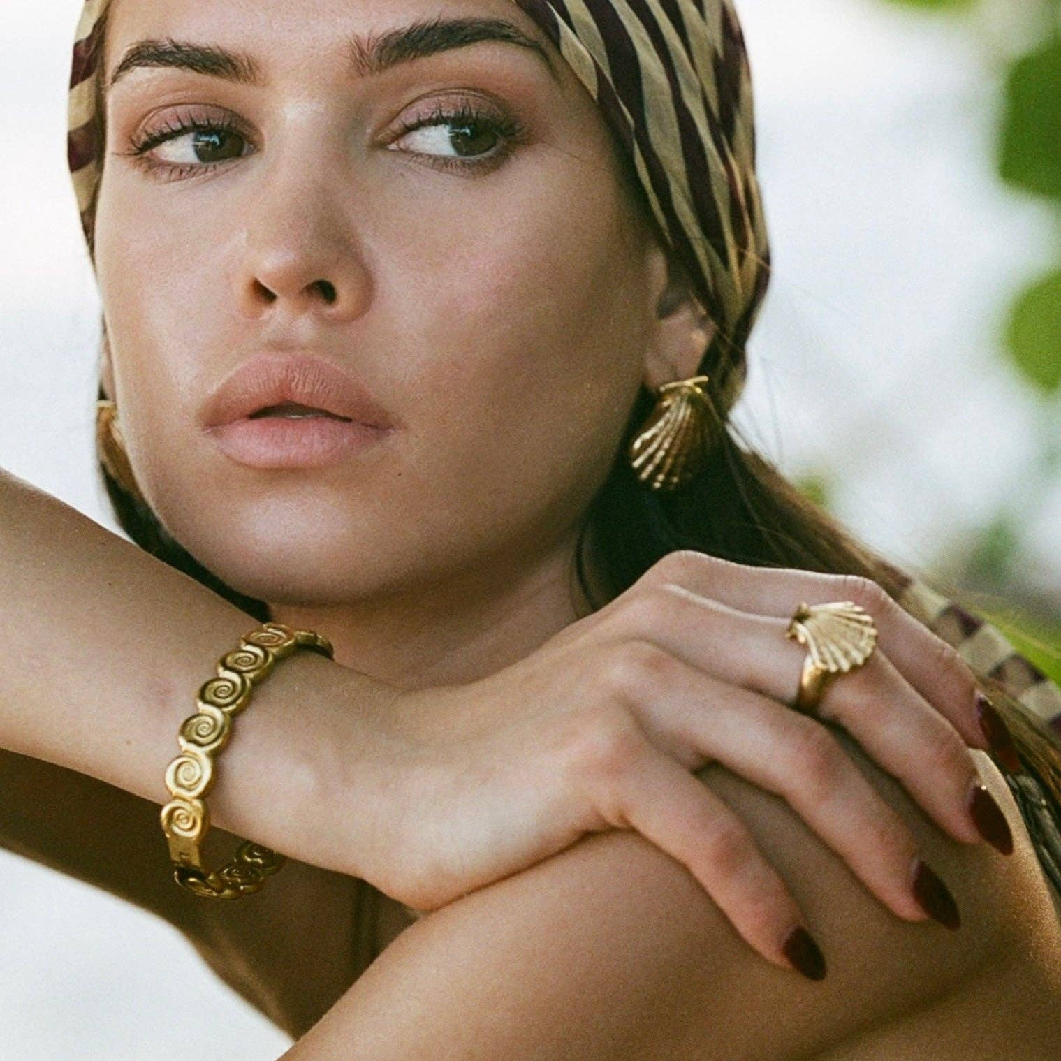 Liv Bella Vita | European Inspired Waterproof Jewelry – wholesale Cocktail/statement ring – Conchetta Shell Ring2