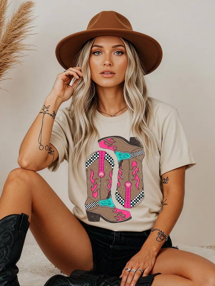 Camiseta de Algodón Grueso con Gráfico de Botas de Vaquera Occidental para venta al por mayor de Pink Irene Wholesale