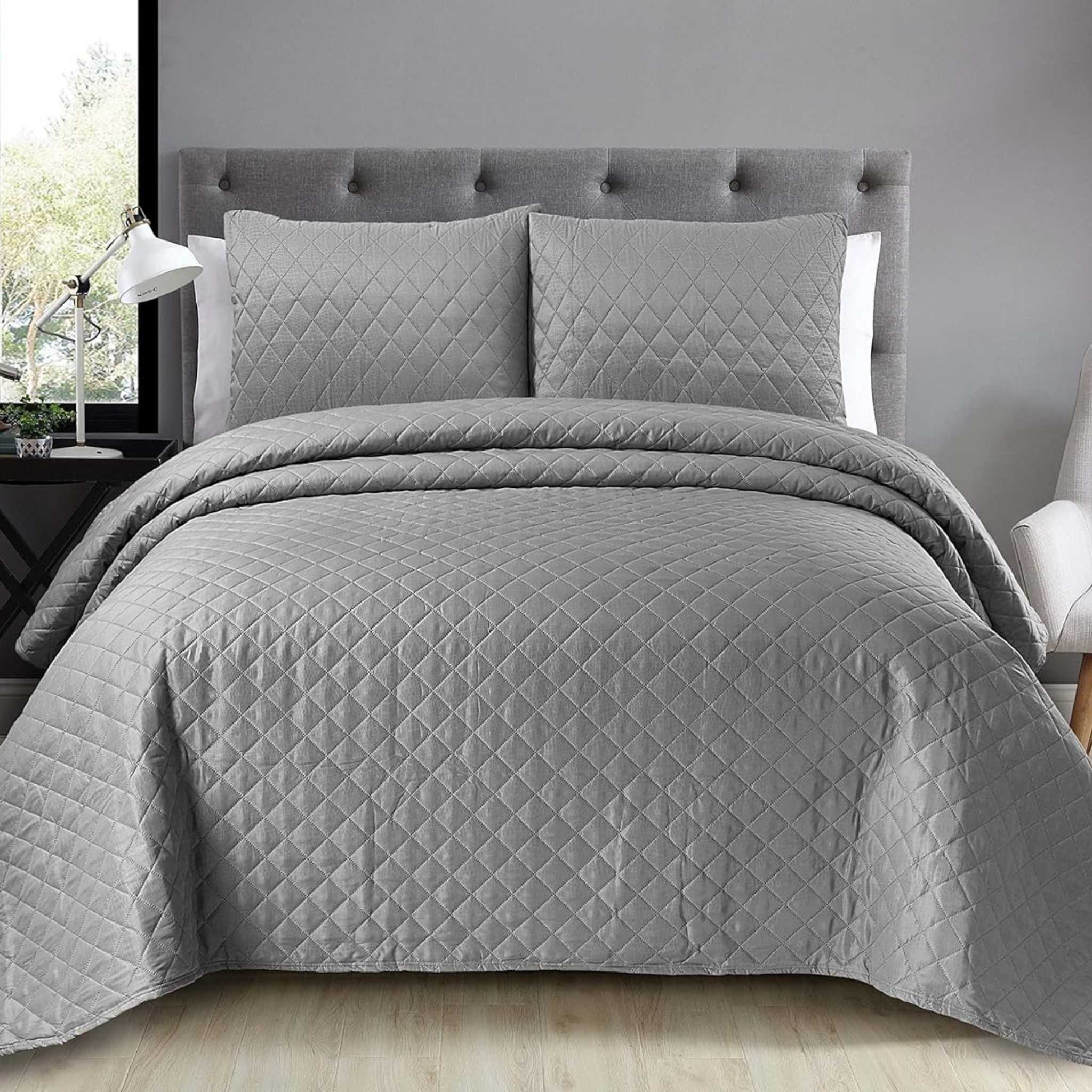 Beach Stone – wholesale Bedding set – Quilted Diamond floral pattern 3pcs comforter Set Quilted Luxury Bed Throws11