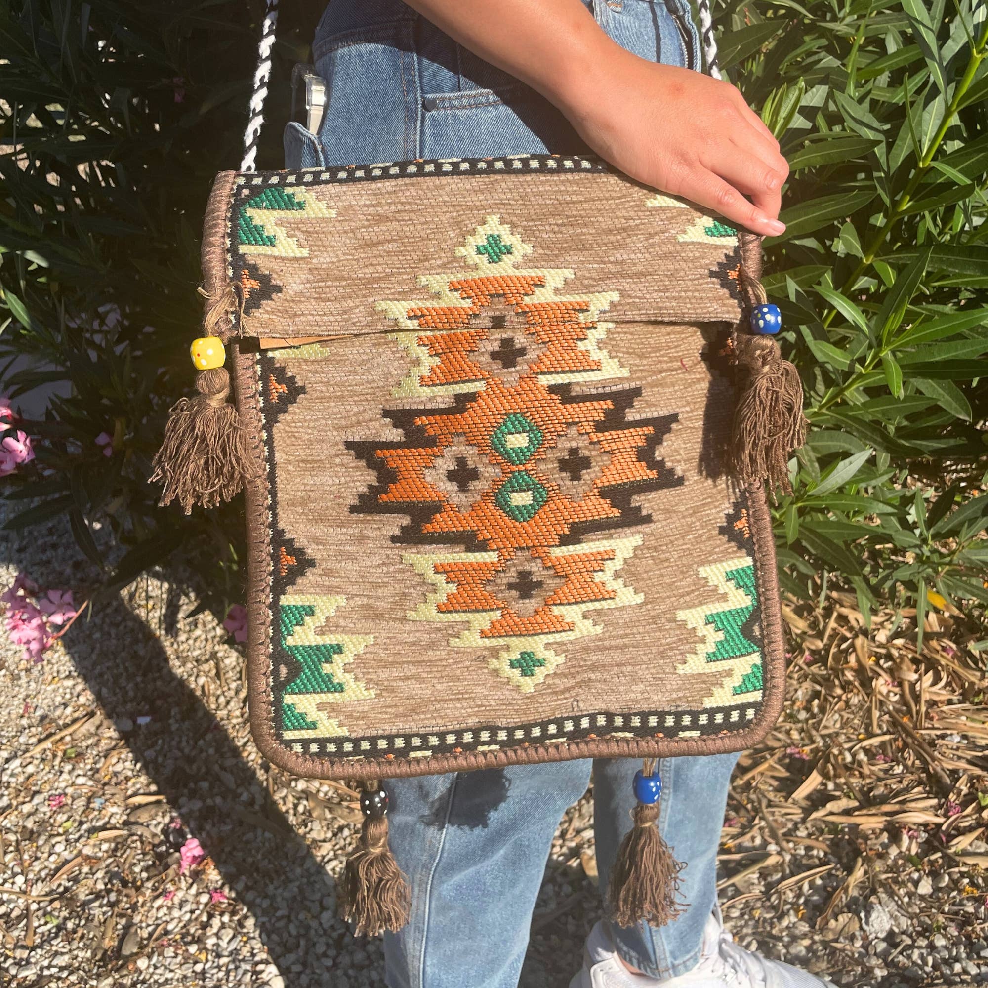 AW Artisan - Wholesale Crossbody Bag - Unisex - Kilim bag - Beige1