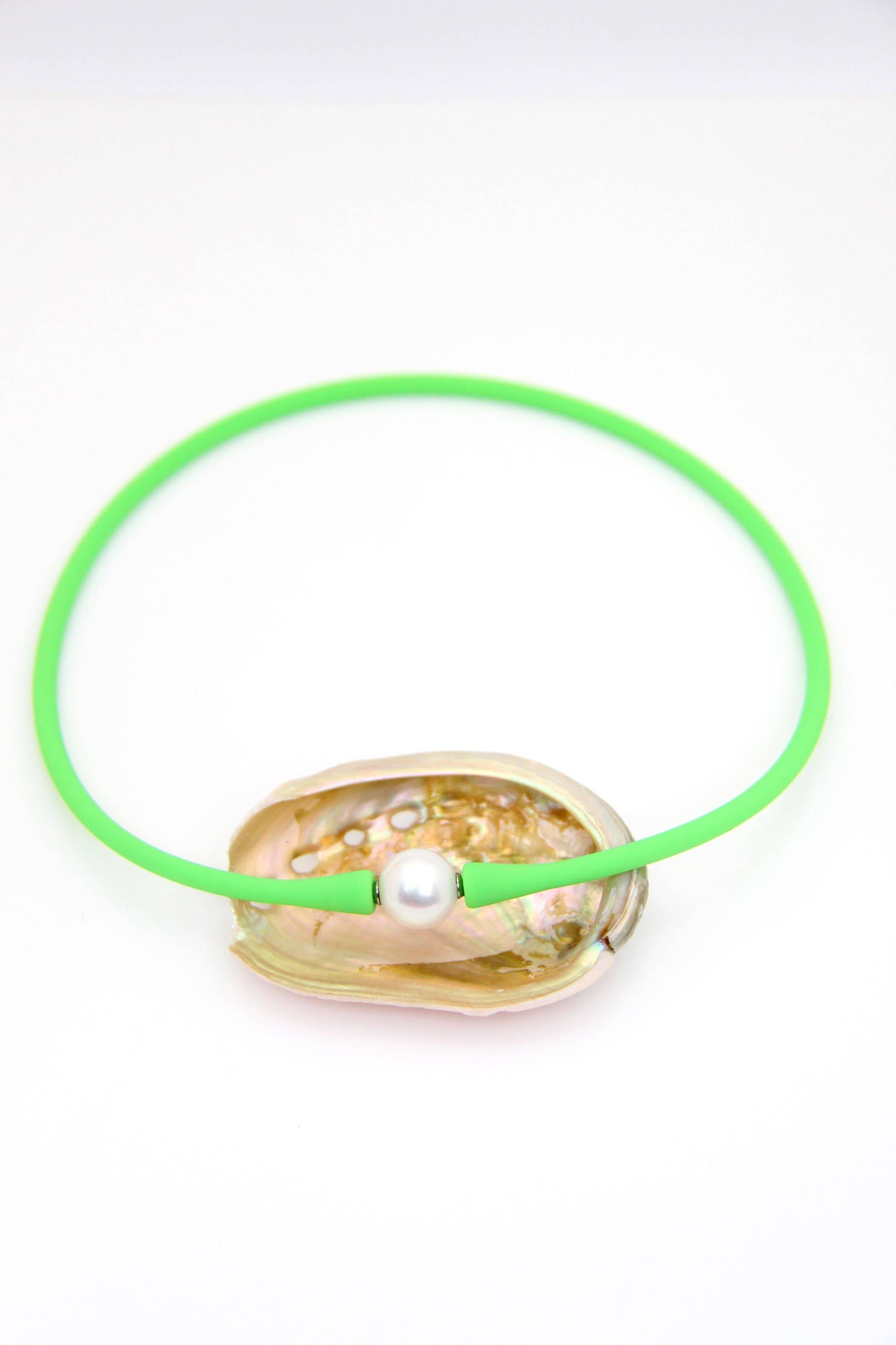 Woman Shops World – wholesale Beaded/pearl necklace – Janis The Pearl Silicone + Pearl Necklaces, Waterproof8