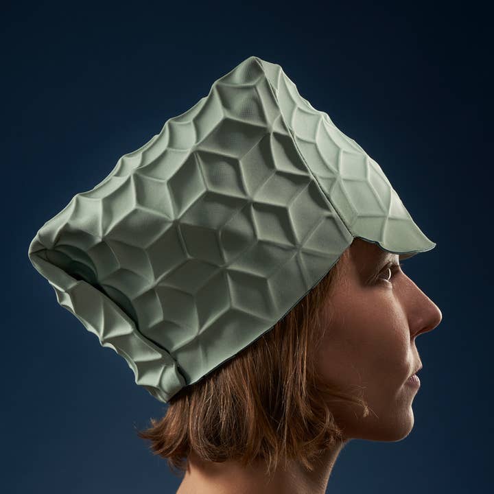 Chapeau QUEEN pour la vente par mimicri