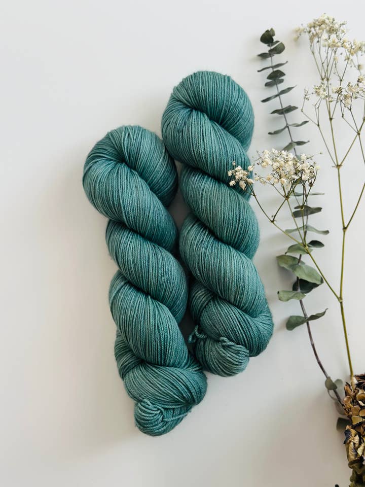 SuperSock Garn - Mörk Ocean Dimma för wholesale av laurelknits