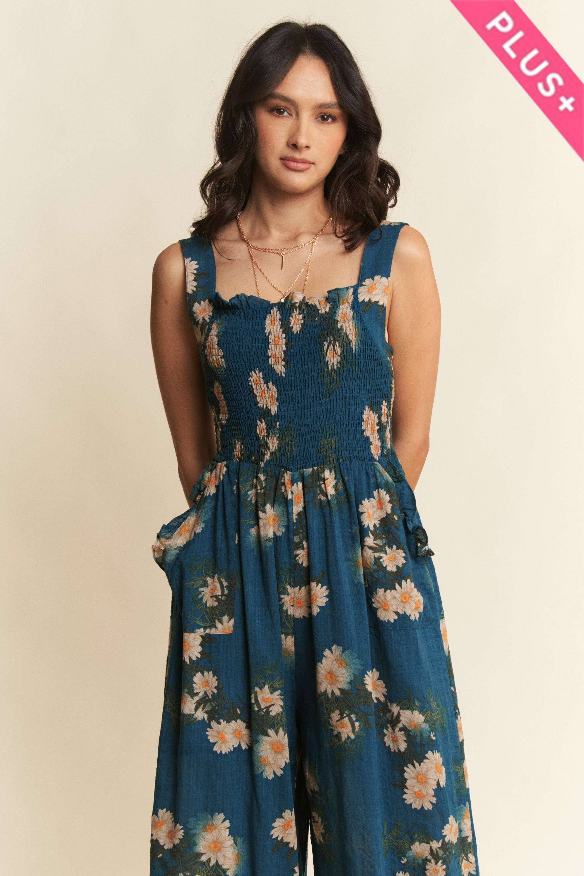 Davi & Dani – wholesale Jumpsuit - Dam – PLUS BLOMMÖNSTRAD JUMPSUIT MED VOLANGDETALJ12