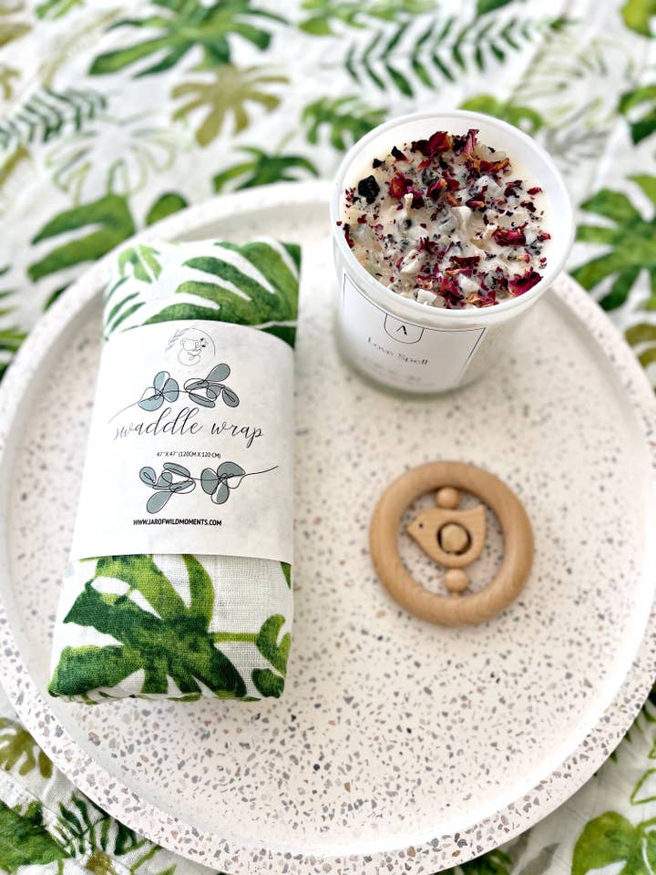 BABY-WICKELTUCH AUS MUSSELIN - JUNG für den Großhandel von JAR OF WILD MOMENTS