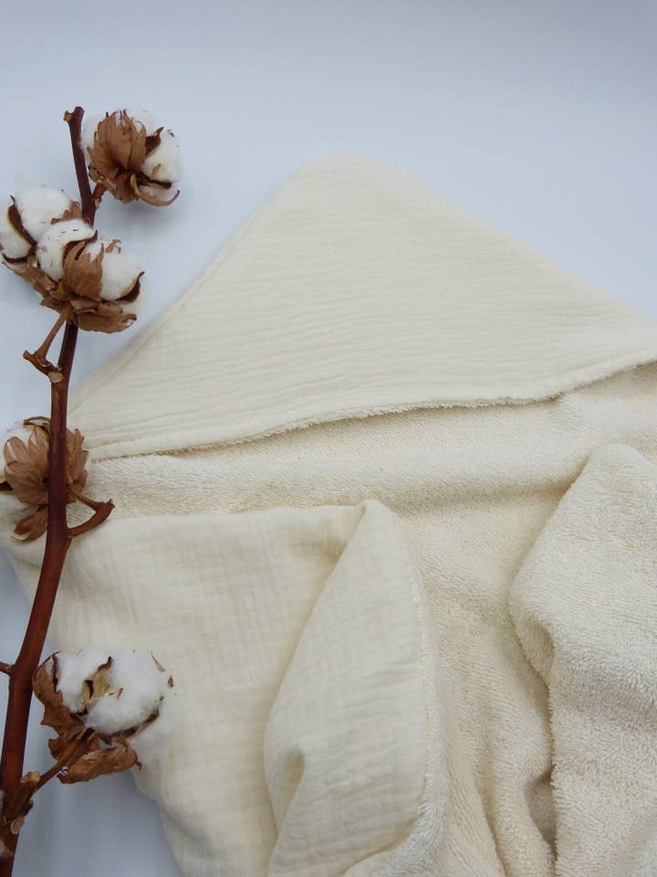 Raphaël bath cape in organic cotton - Ecru for wholesale by Tijala