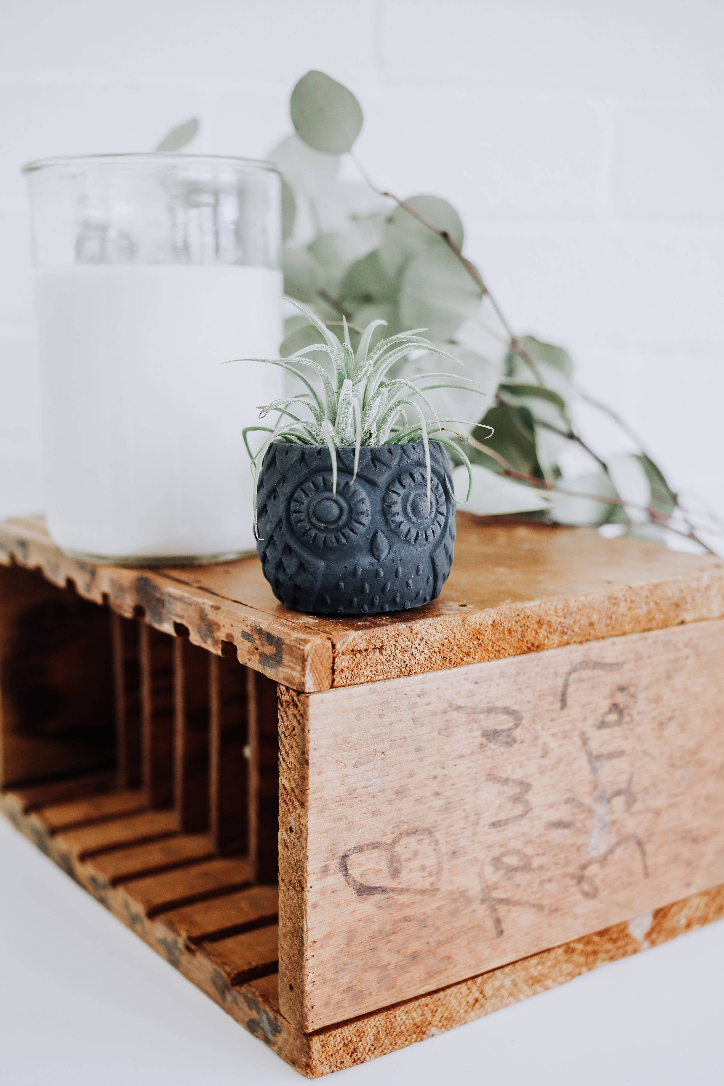 poured + crafted - Wholesale Plant Pot - Concrete Owl Planter5