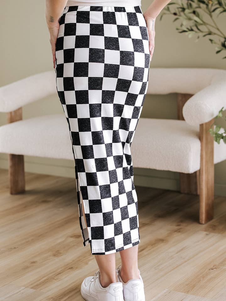 FULL TIME PURCHASE - Wholesale Skirt - Women's - Checkered Print Side Slit High Waist Midi Skirt3