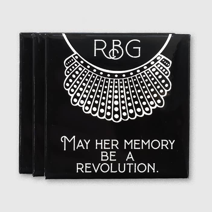 Citizen Ruth - Vente Aimants - Magnet RBG « Puisse sa mémoire être une révolution »0