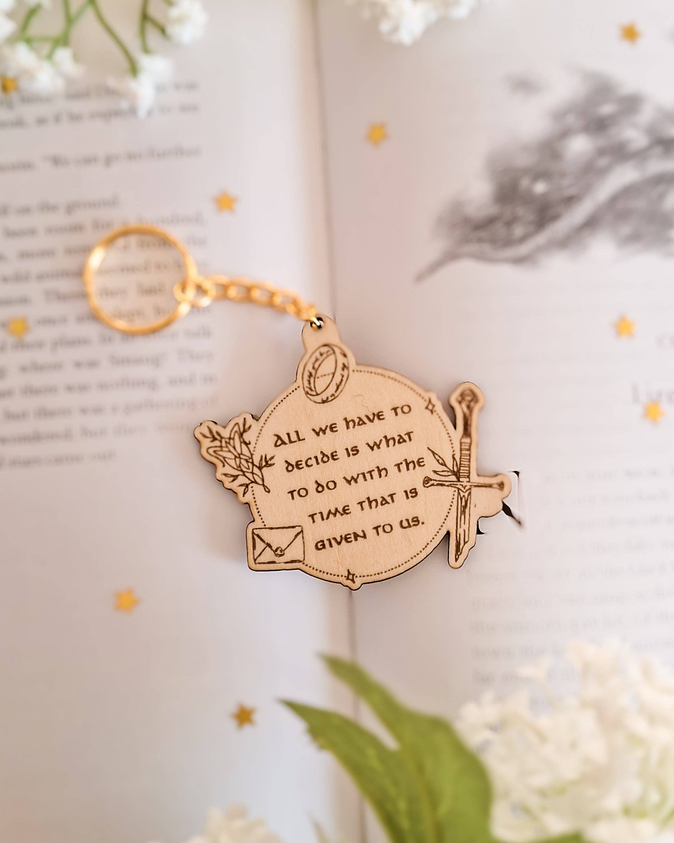 Romantasy Designs – wholesale Keychain – Unisex – Lord of the rings inspired wooden keyring1