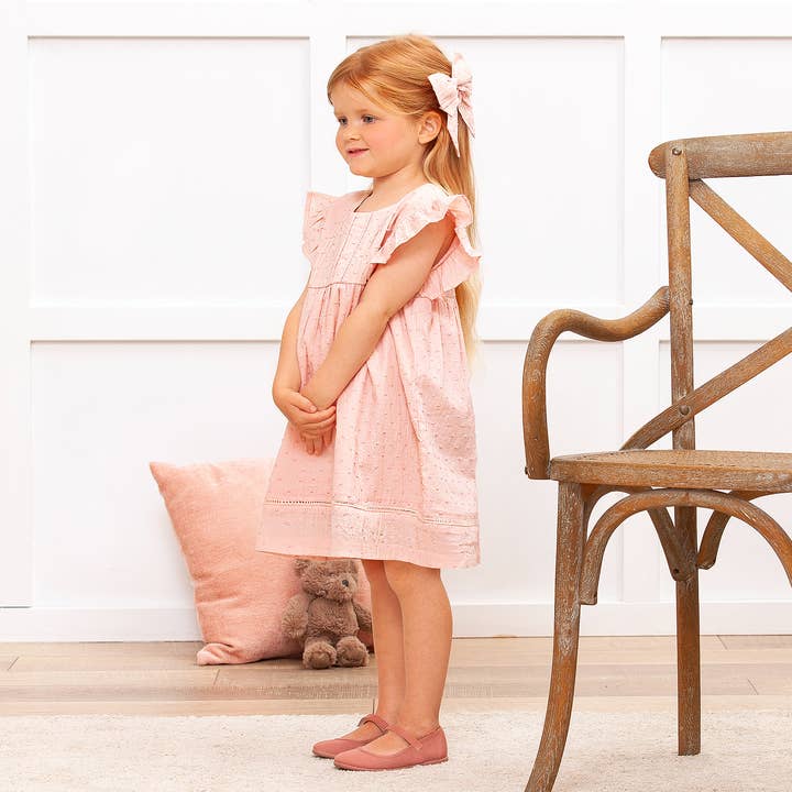 Abito in cotone Daphne rosa a pois svizzeri per la vendita all'ingrosso da parte di Tesa Babe