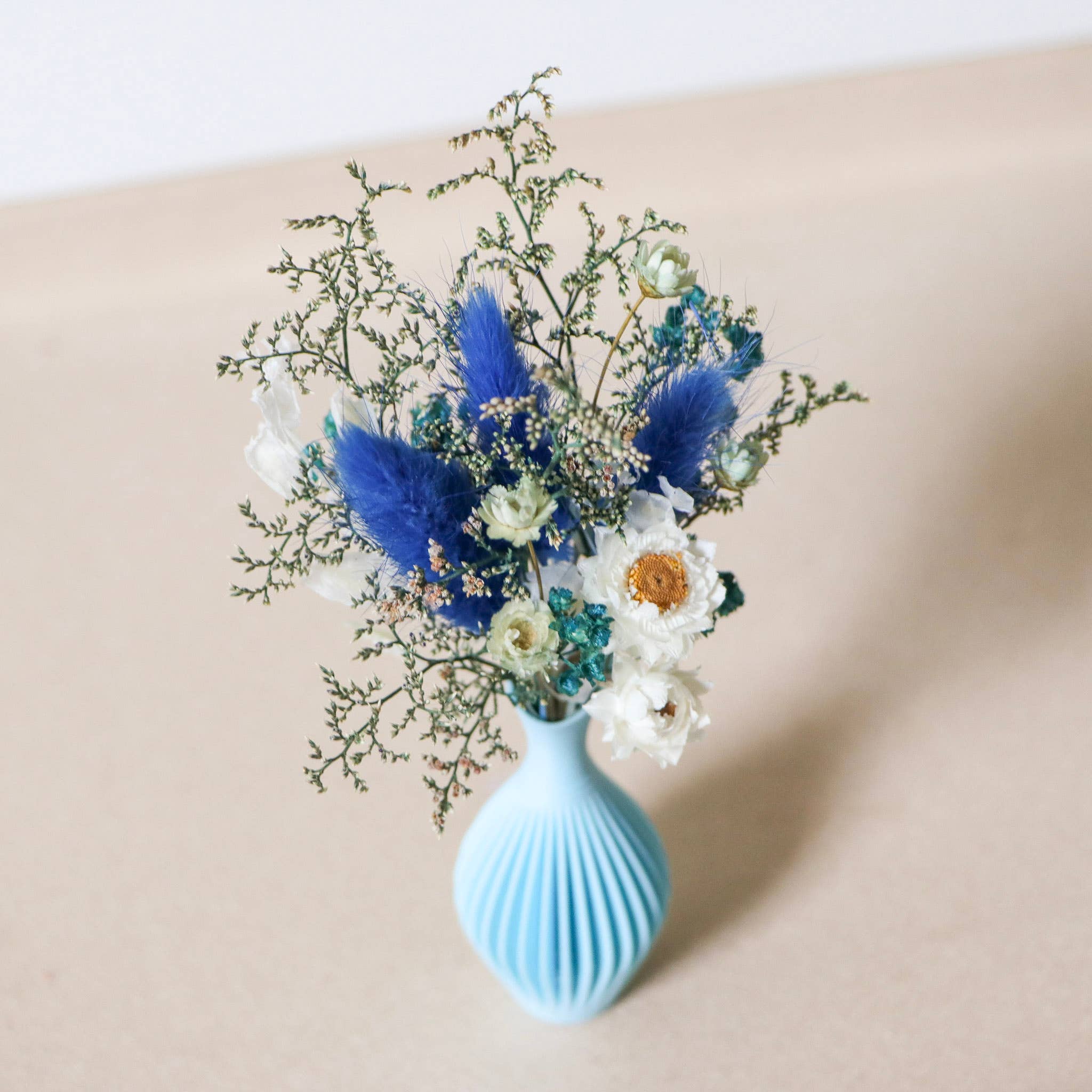 Central Market Flowers - Wholesale Dried/Pressed Flowers - Bitty Bloom Magnets - Assorted5