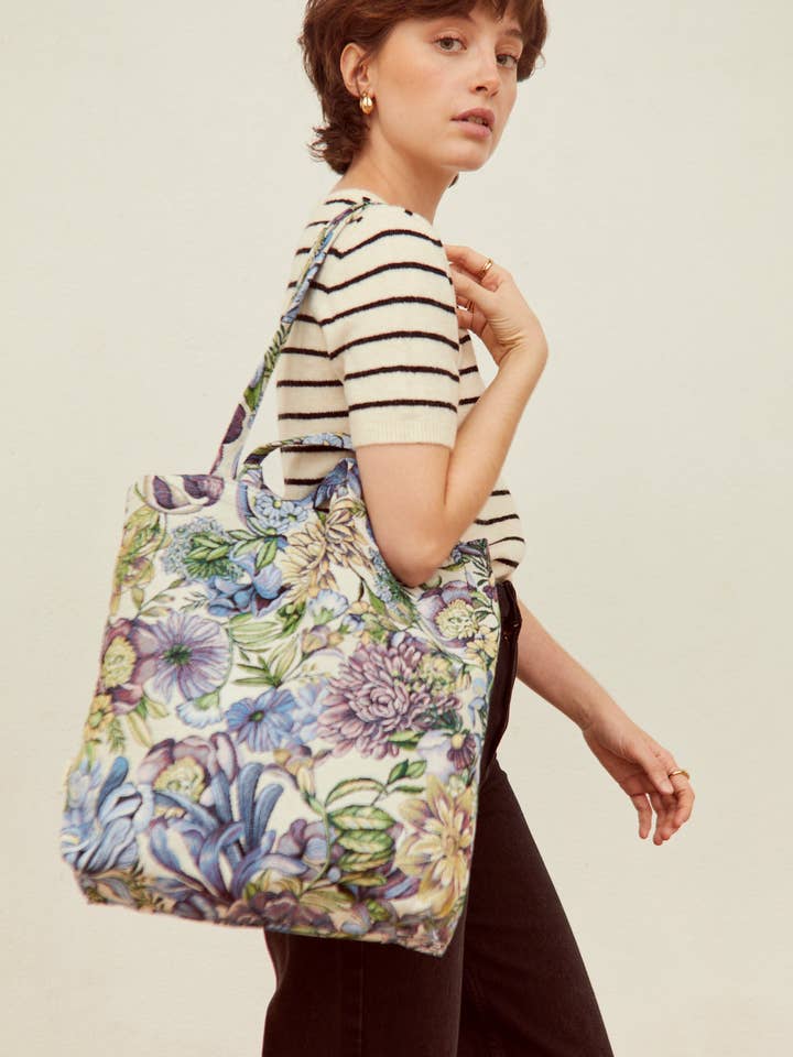 Jacquard woven tote bag blue chrysanthemums flowers for wholesale by Eturel Madrid