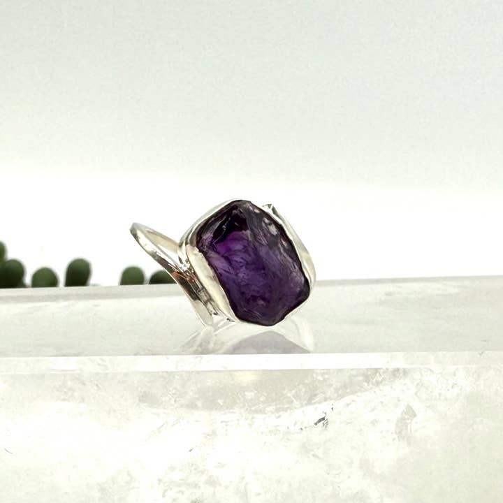 Anillo de piedra preciosa en bruto de amatista en plata de ley/925 para venta al por mayor de Meraki Gemstones