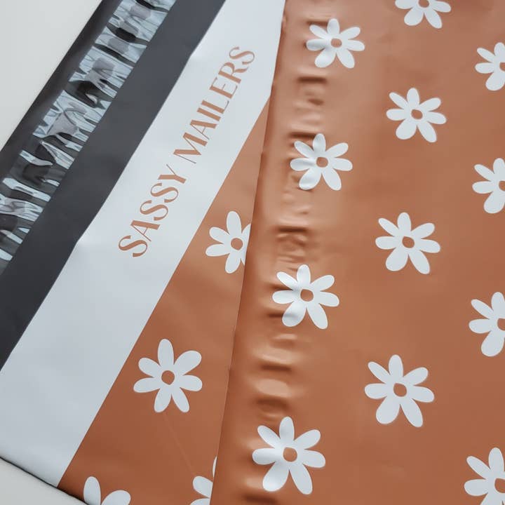 Sassy Mailers - Wholesale Envelopes - 10X13 POLY MAILER - BOHO DAISY1