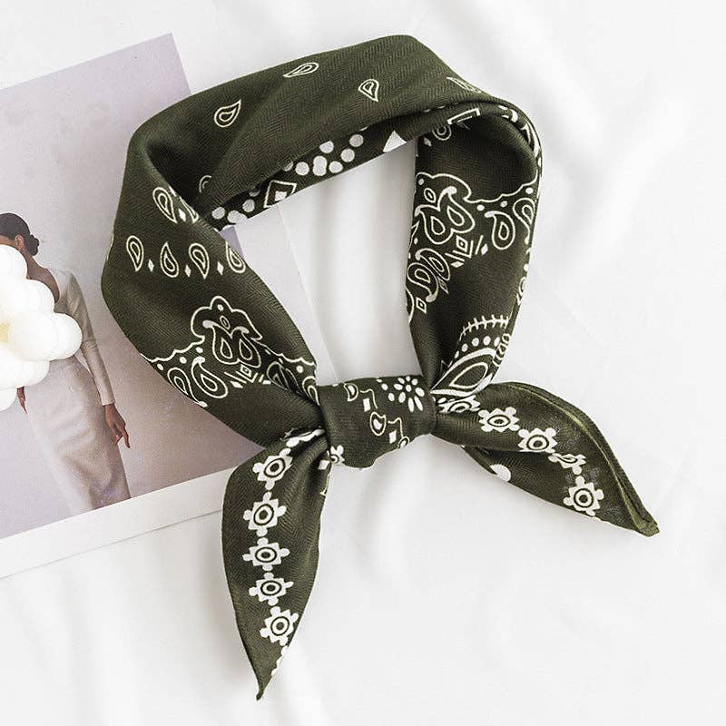 Funkyrel® Atzbranding Limited - Wholesale Scarf - Women's - Scarvii - Fashionable Paisley Square Scarf10