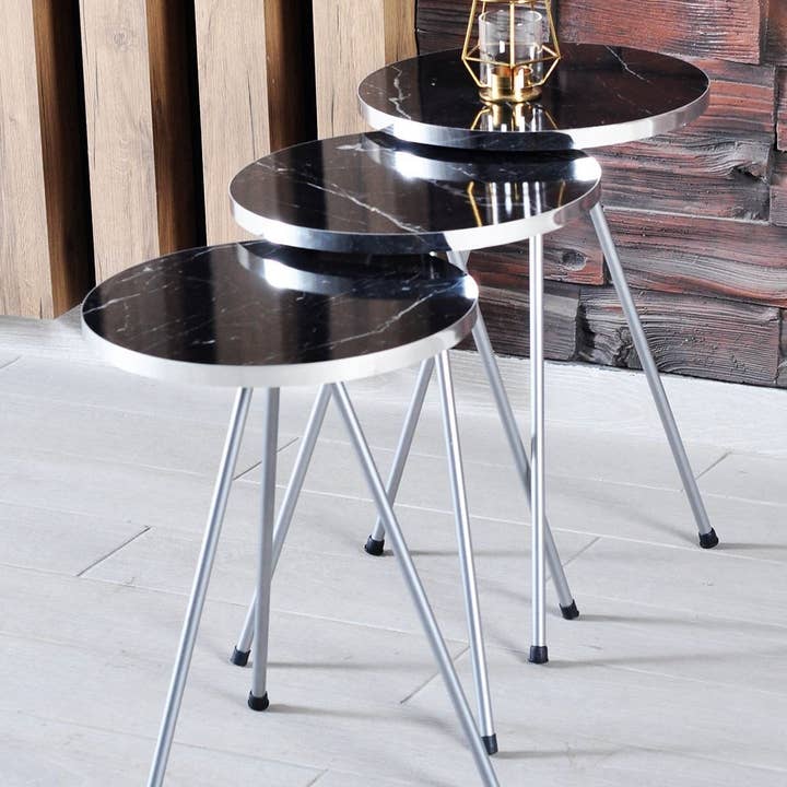 Ninho de 3 mesas Pretas com pernas em tubo prateado por atacado de Woohoo Sleep Like a Bear