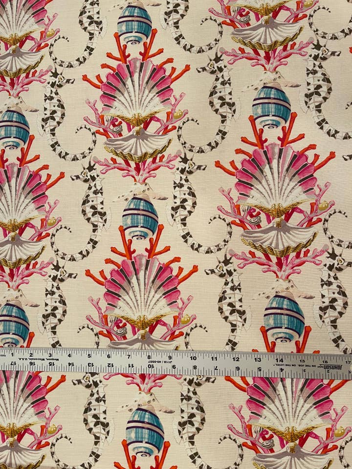 Almofada Cavalo-Marinho Ruth com Enchimento de Penas - Personalizado por atacado de Dahlia & Grace pillows