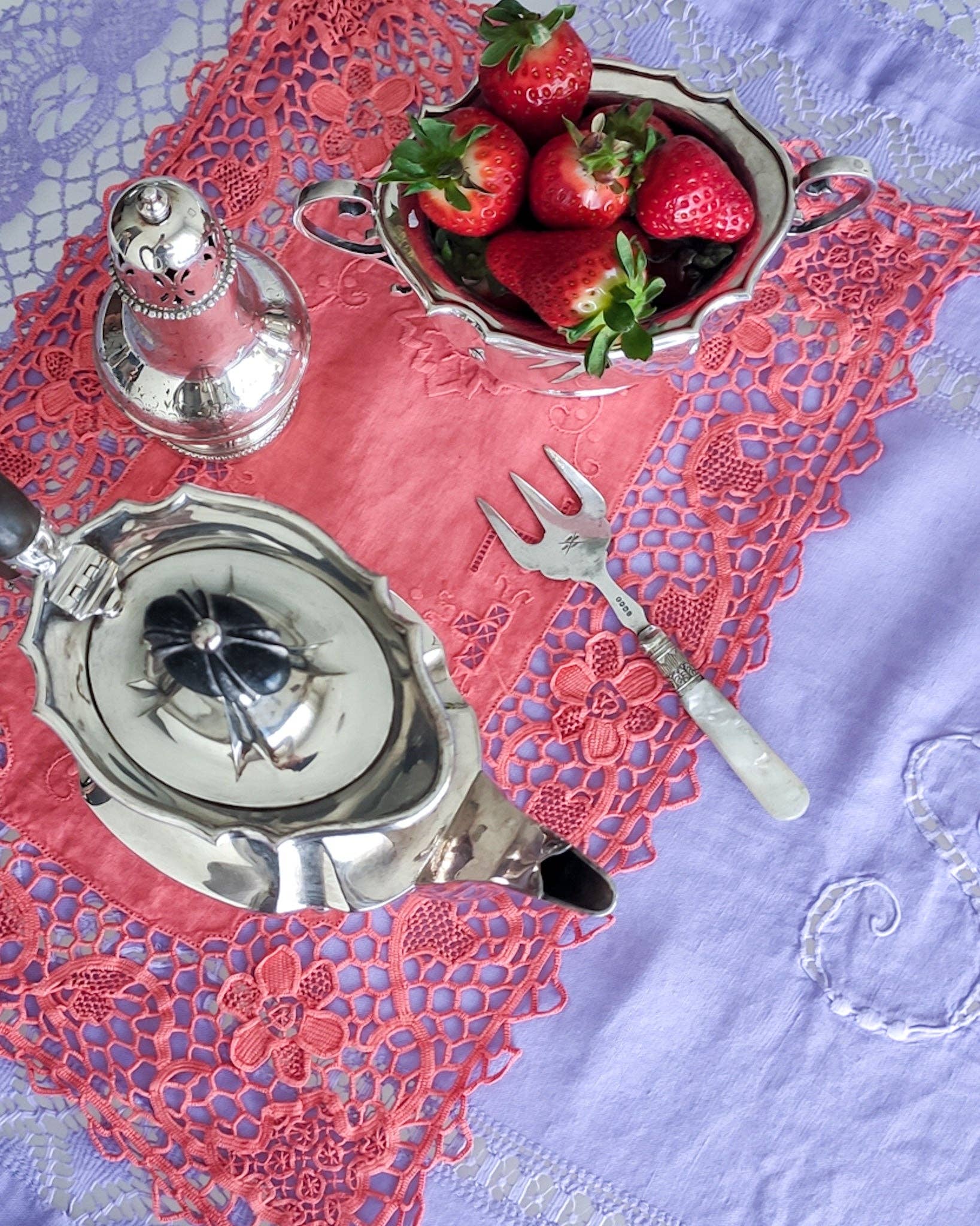 Heyfoo - Wholesale Placemat - Set of three doilies with coral burano lace10
